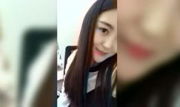 美女憋尿视频